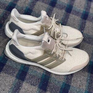 adidas Sneakersnstuff x Social Status x UltraBoost Lux Vintage White size 10
